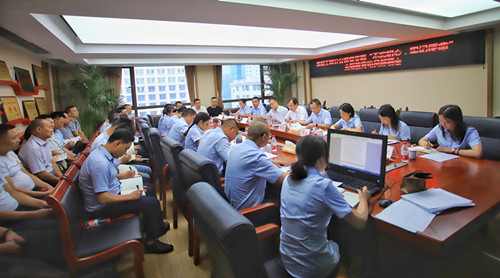 路面分公司支部召開“不忘初心，牢記使命”主題教育動員部署會