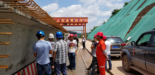 省交通廳質監局對成資渝高速公路TJ5標段進行上半年質量安全環保綜合督查