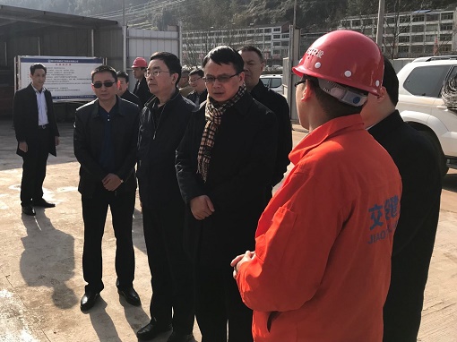 四川省旅發委黨組書記胡斌赴公司市政分公司承建達陜高速百里峽項目調研指導工作并慰問一線員工